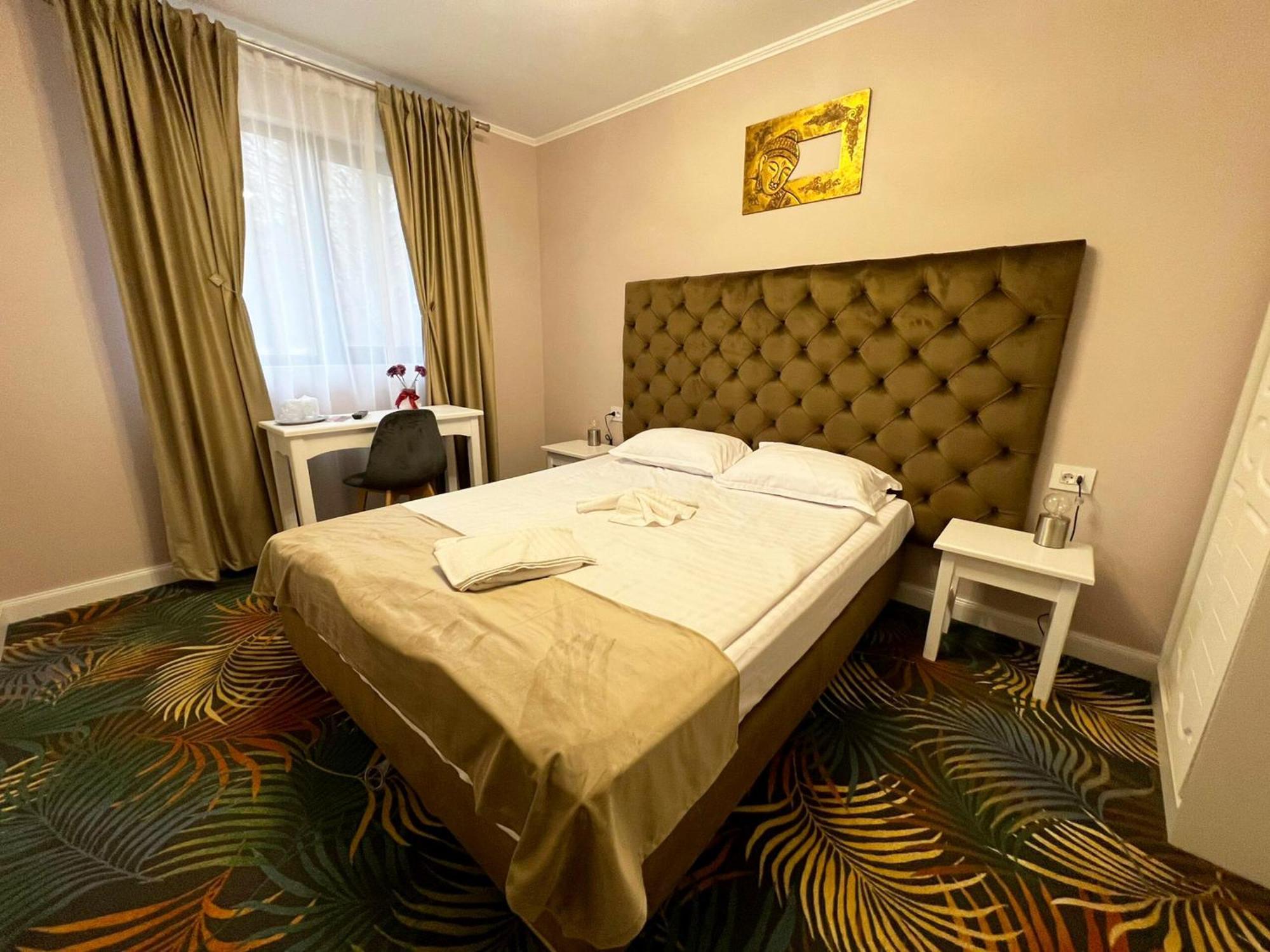 Pensiunea Pink House Runcu Hotel Runcu  Exterior photo